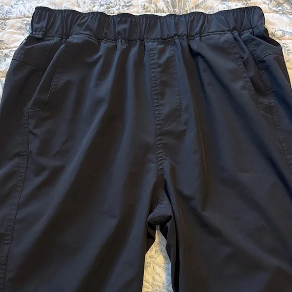 Boys L Magellan Outdoors Black Elastic-Waist fish Gear - Picture 4 of 10